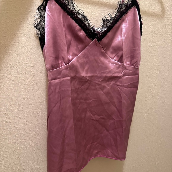 Vintage Women's Y2K Pink Satin black Lace Trim cami - Picture 2 of 8